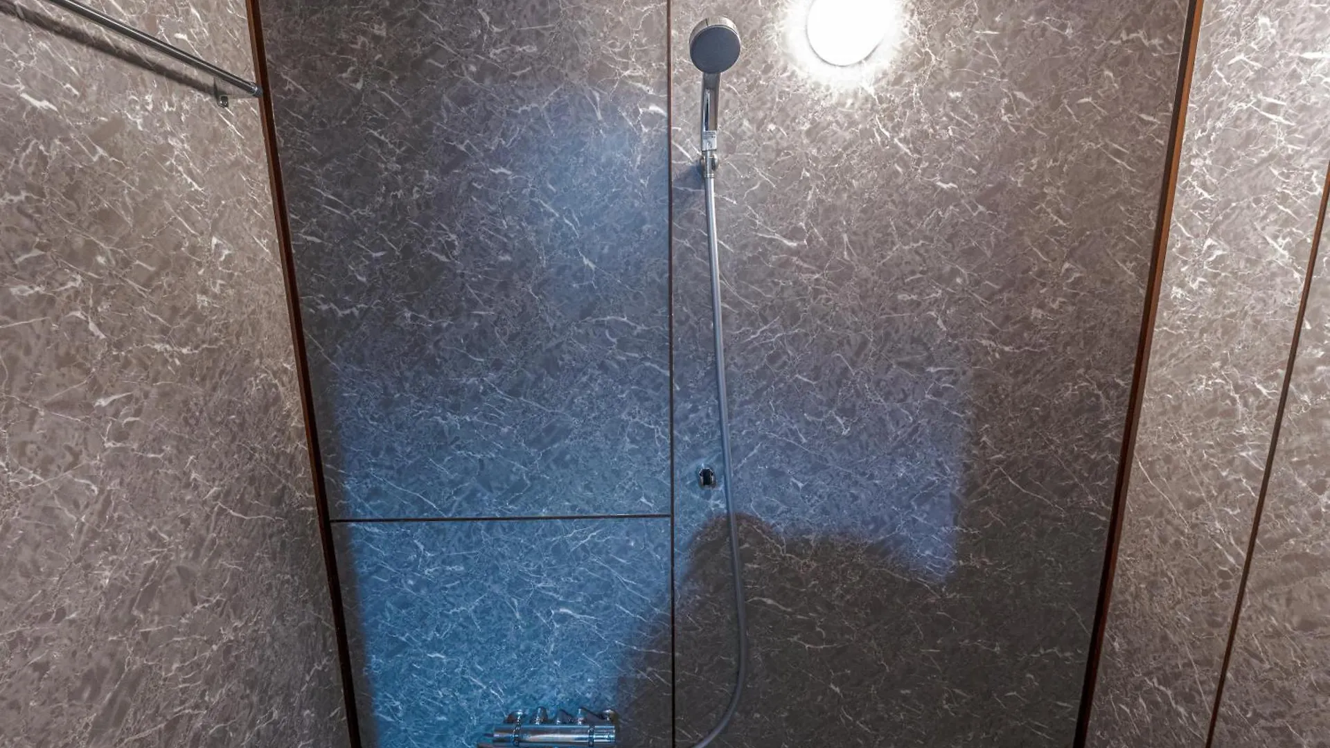 아파트 Central Higashinakano Guesthouse For 2 Steps From Subway Zeoe 도쿄