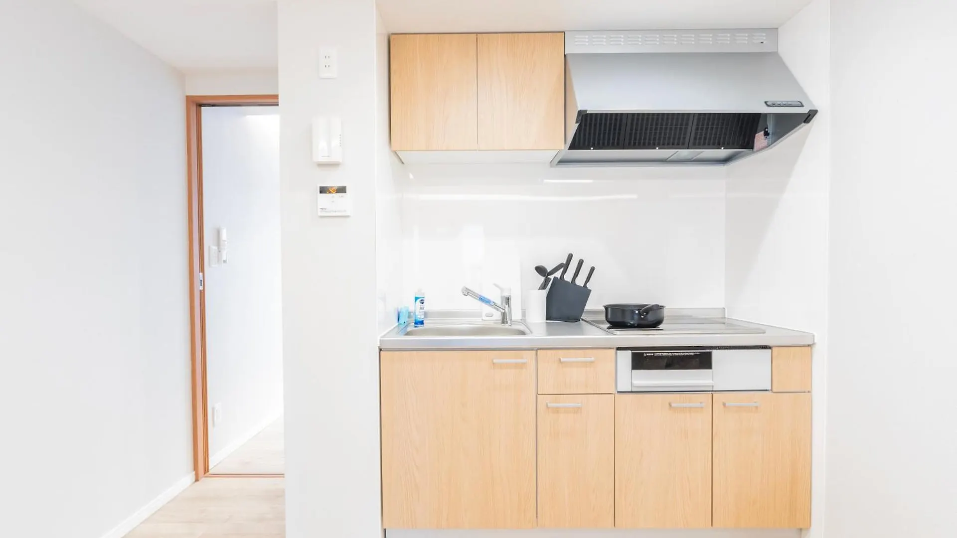 아파트 Central Higashinakano Guesthouse For 2 Steps From Subway Zeoe 도쿄 일본